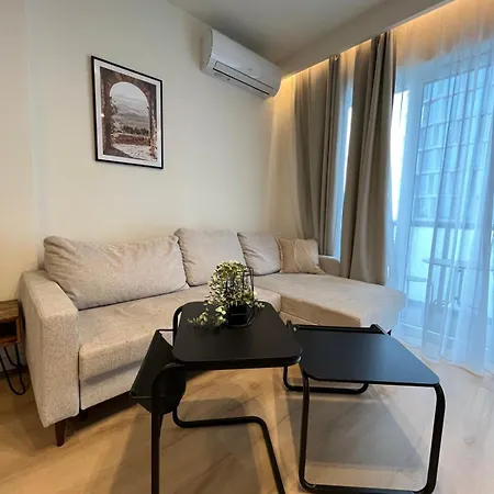 Global L With Balcony L Sky Tower L Apartamento Katowice