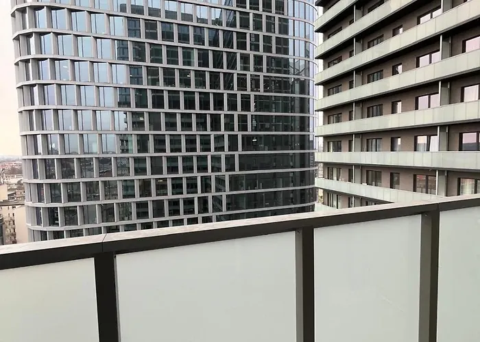 L Sky Tower Katowice L *