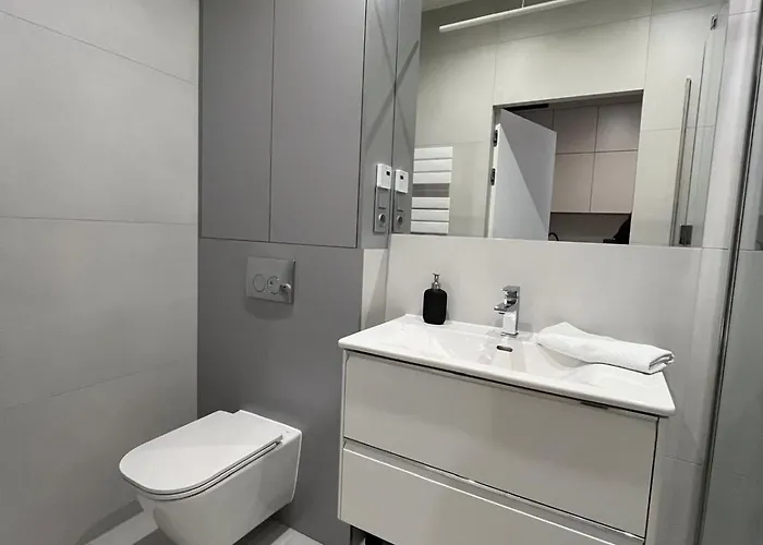 L Sky Tower Katowice L * Катовице